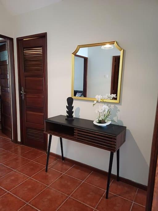 Roomy & Patio - 2 Bedroom Flat Porto Buitenkant foto