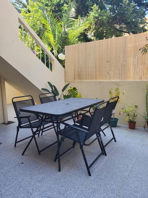 Roomy & Patio - 2 Bedroom Flat Porto Buitenkant foto